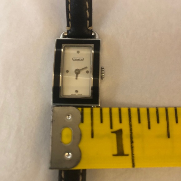 COACH WOMEN’S WATCH SILVER & BLACK - Picture 5 of 7